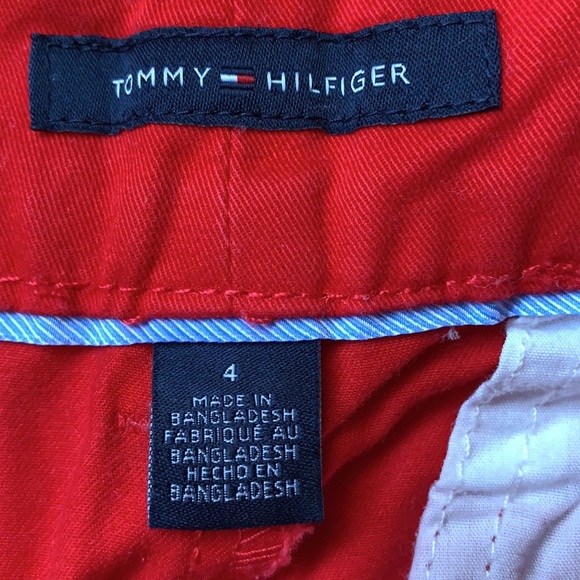 Tommy Red Shorts size 4 - Picture 4 of 9